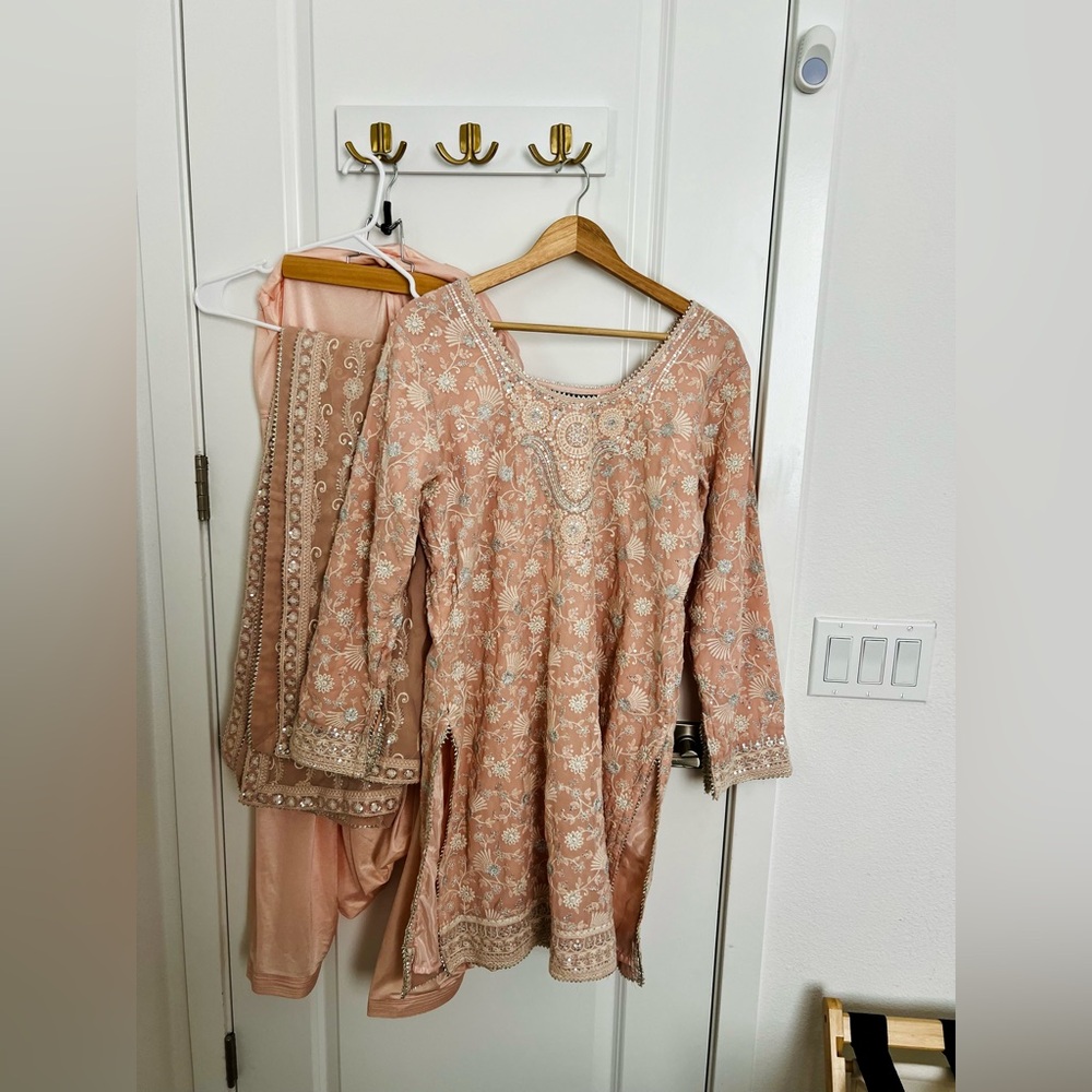 Lashkaraa Embroidered Peach Punjabi Suit Outfit